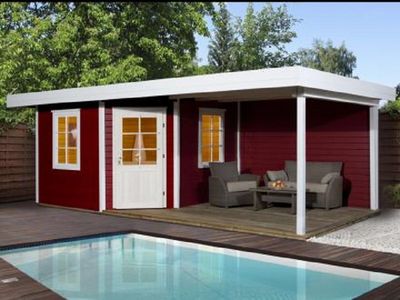 541 x 238cm  Gartenhaus 213 B Gr.1, 5-Eck, schwedenrot, 28 mm, Einzeltür, Fenster, Anbau 300 cm