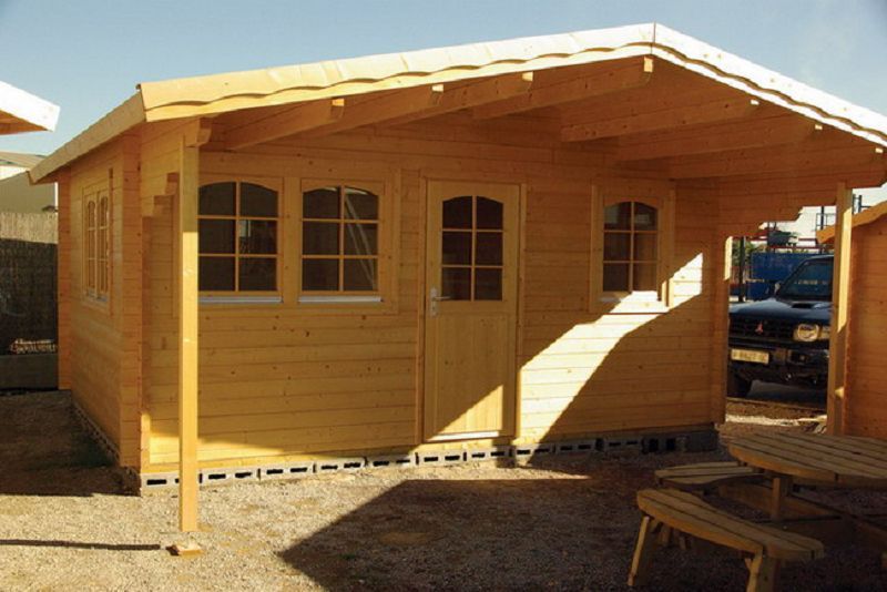 Gartenhaus mit Isolierverglasung GORBEA B 70mm 500x400cm