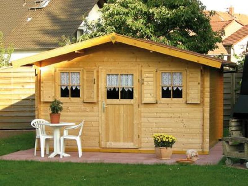 380 x 380cm  Gartenhaus 110 Gr.2, 28 mm