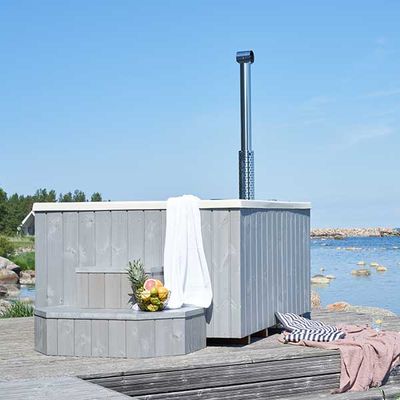 Badezuber für 8 Personen 2×1,7m mit gepolsterten Kopfstützen und wasserdichtem Sperrholzboden
