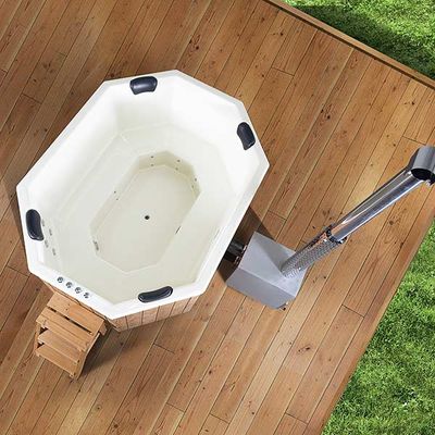 Badezuber für 9 Pers. 2.4×1.8m mit GFK Einsatz Oxagonal
