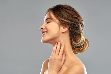 Soin jeunesse du cou au collagène avec endermolift LPG