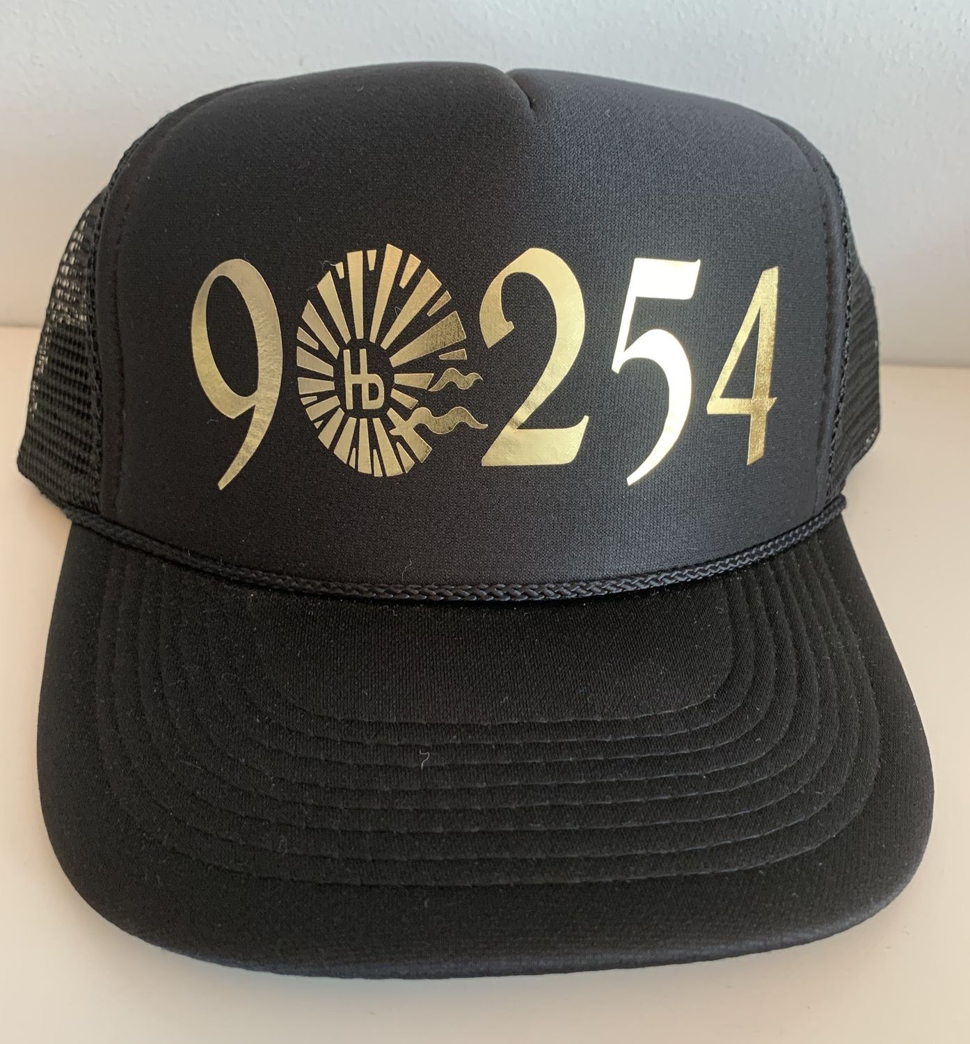 90254 Hat, Color: Black/gold