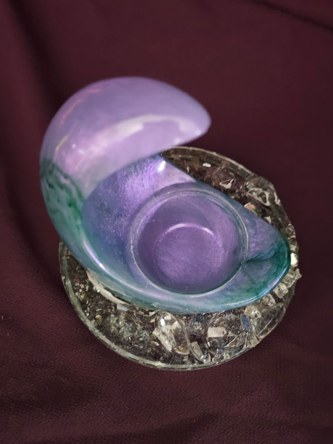 Crescent Moon w/base