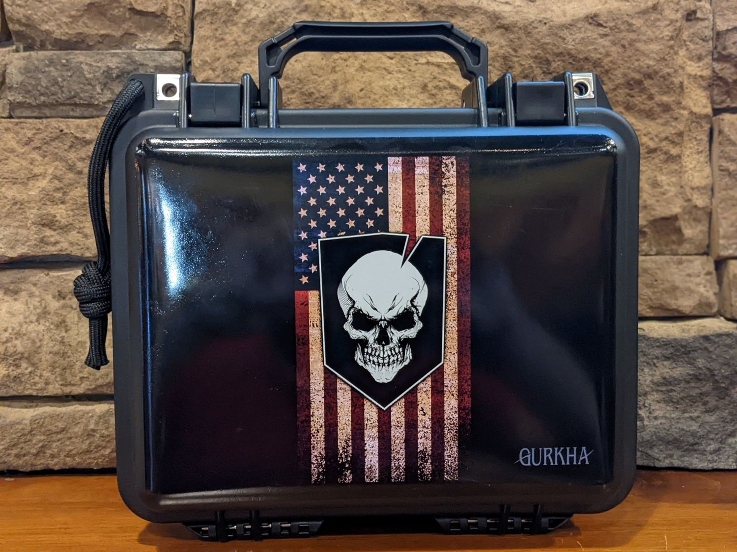 Gurkha Travel Humidor Banner &amp; Skull