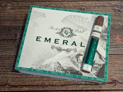 Rocky Patel Emerald Box-Pressed -