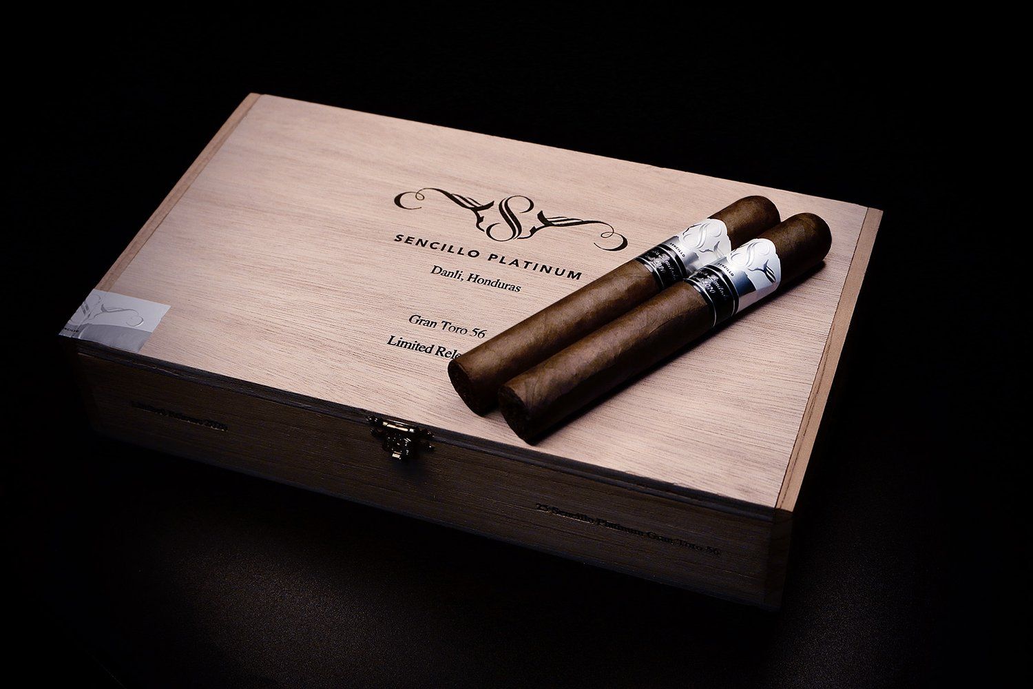 Sencillo Platinum, Size: Gran Toro (6 x 56), Single/Box: (Single)