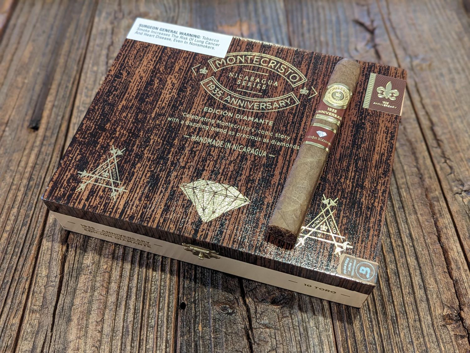 Montecristo 1935  Anniversary Edición Diamante, Size: Toro (6 x 55), Single/Box: (Single)