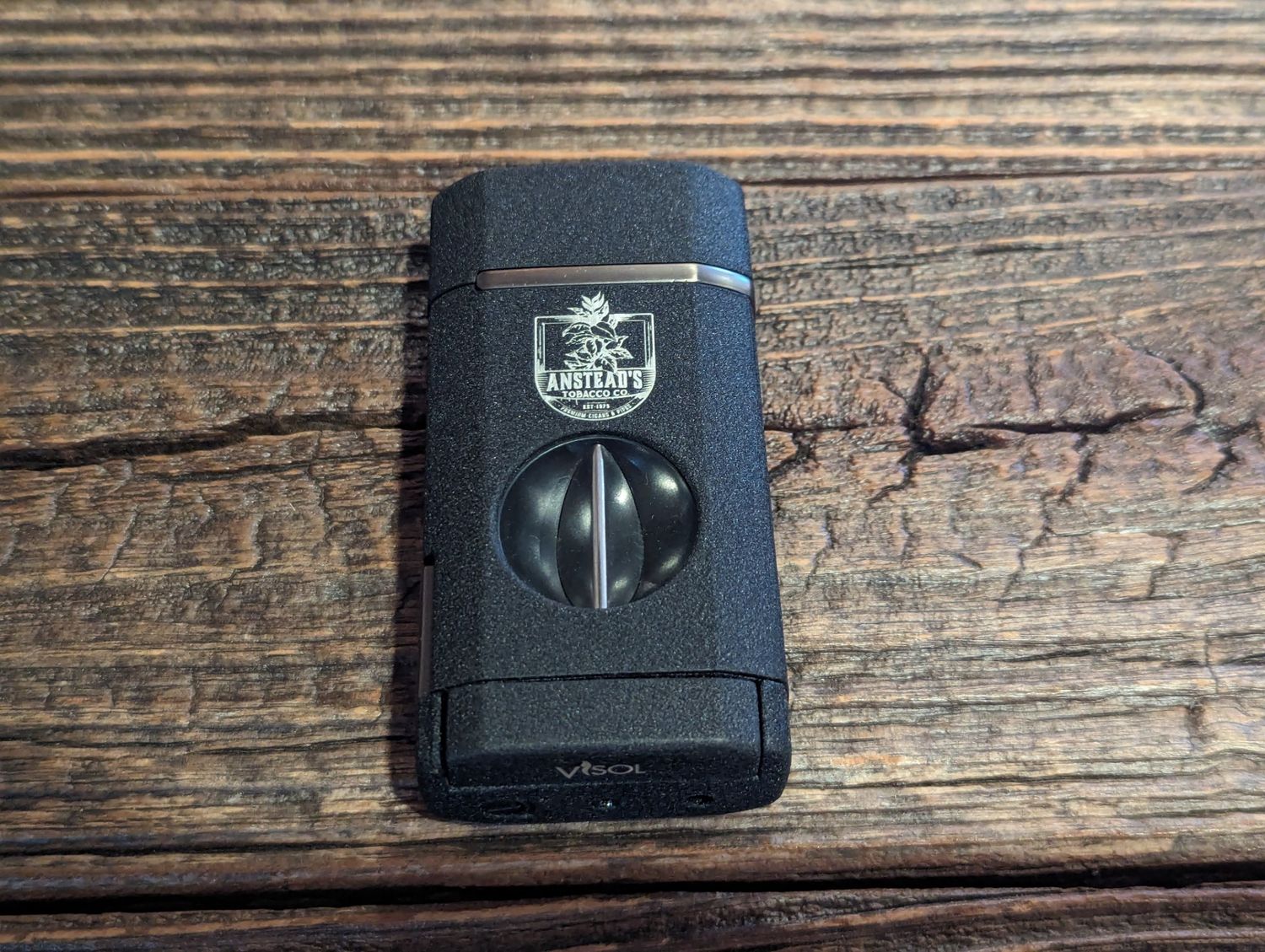Anstead&#39;s Tobacco Co. Diablo Triple-Torch Lighter w/ V-Cut, Color: Black