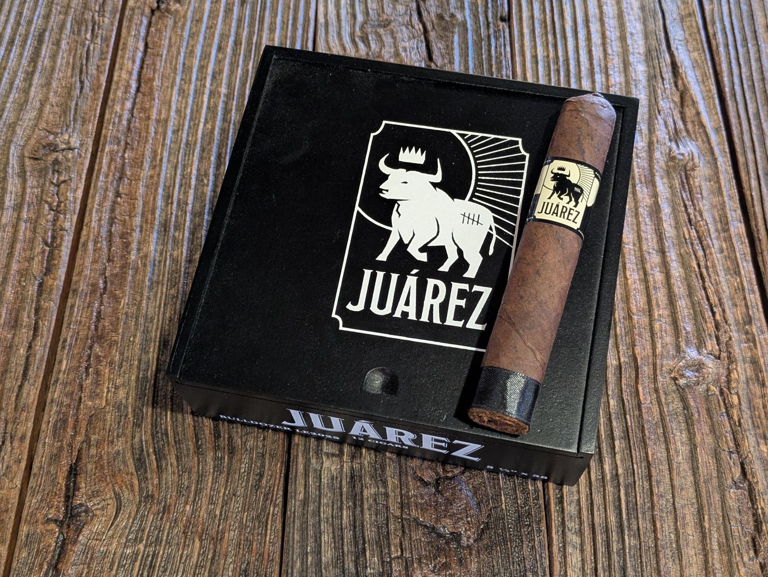 Crowned Heads Juarez Bulldozer (5.5&quot;x58), Single/Box: (Single)