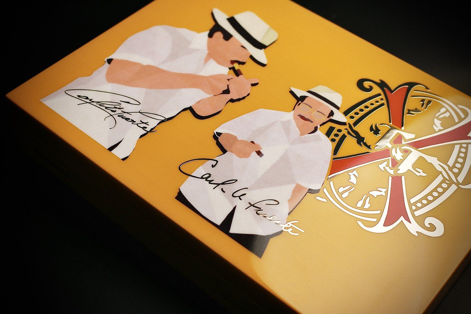 Opus X Opus6 Travel Humidor November 2023 Release, Color: Yellow