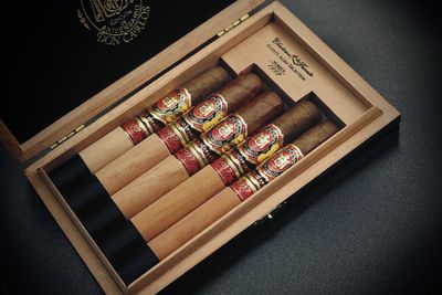 Don Carlos Edicion de Aniversario 5-Cigar Assortment Don Carlos Edicion de Aniversario 5-Cigar Assortment