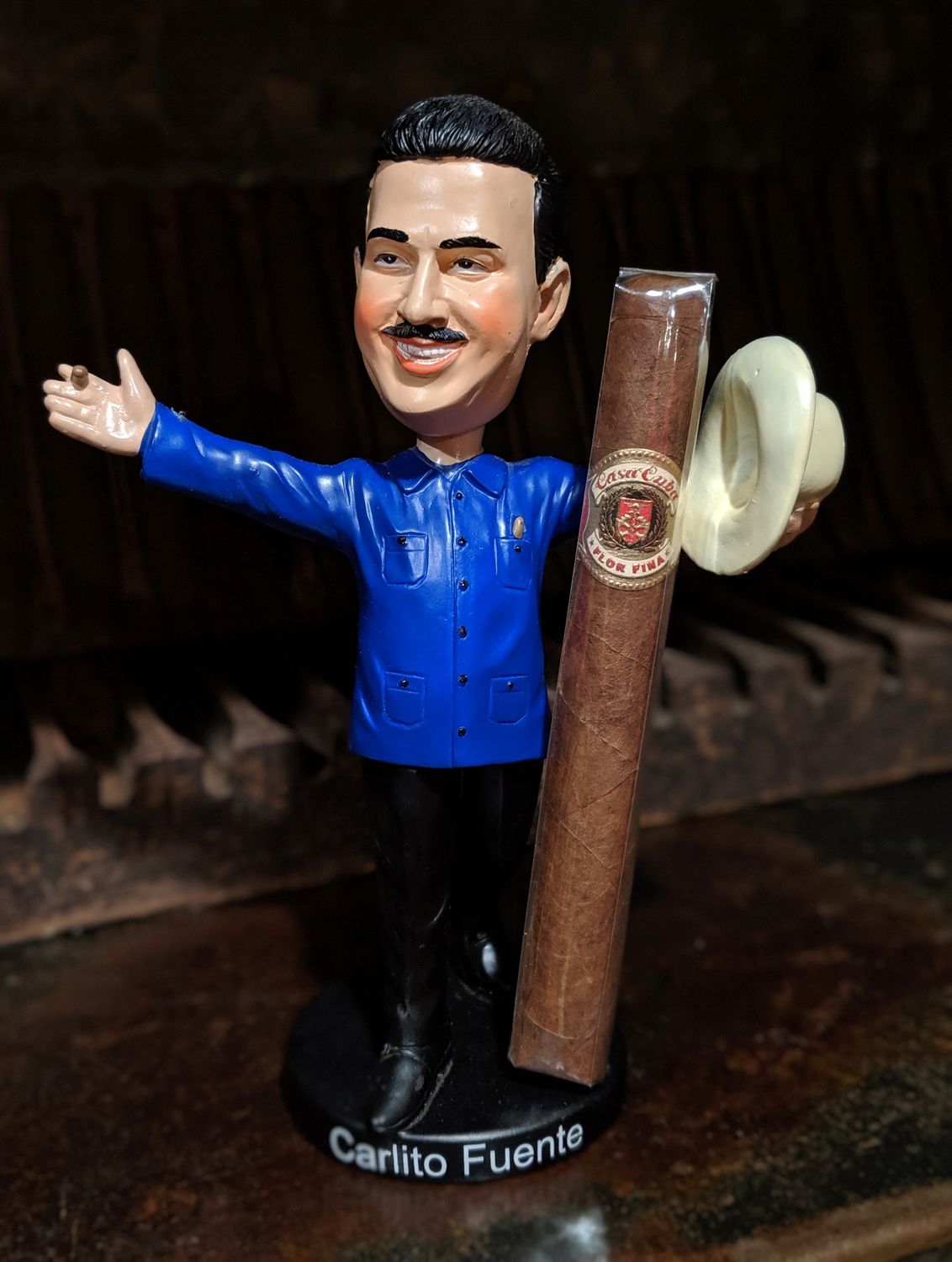 Arturo Fuente #WhereIsCarlito Bobblehead -, Color: Blue