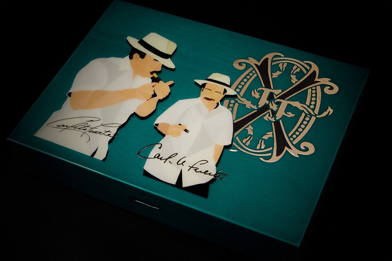 Opus X Opus6 Travel Humidor June Release, Color: Blue