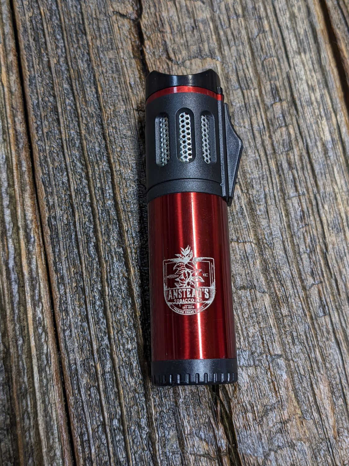 Anstead's Tobacco Co. Artemis Triple Torch Lighter, Color: Red