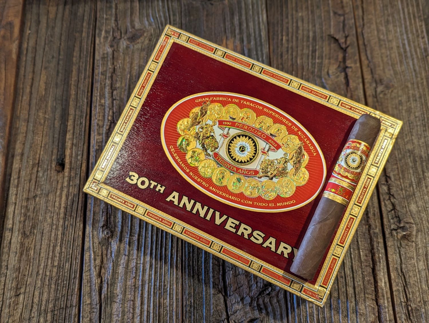 Perdomo 30th Anniversary Box-Pressed Sun Grown, Size: Epicure (6"x54), Single/Box: (Single)