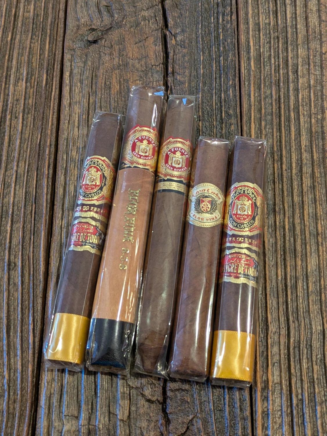 Arturo Fuente Sangre de Toro Sampler (5-Pack)