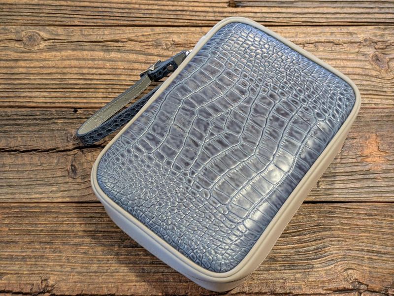 Brizard &amp; Co. Havana Traveler Croco Pattern Indigo