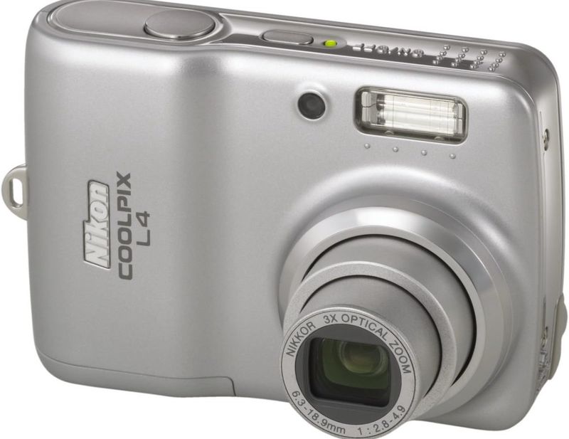 Nikon Coolpix L4