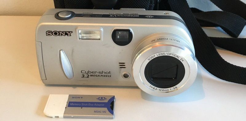Sony cybershot p52