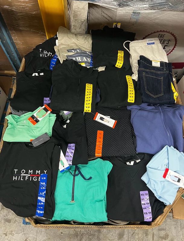 Costco Clothing 350pcs