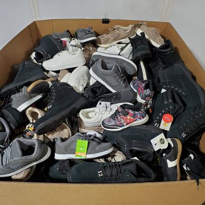 144 units of Shoes (pair) - MSRP $4,941 - Returns