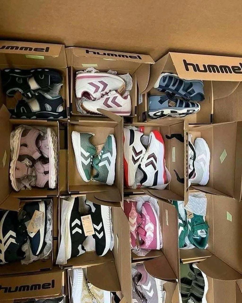 Authentic  kids shoe pallets  available  in stock