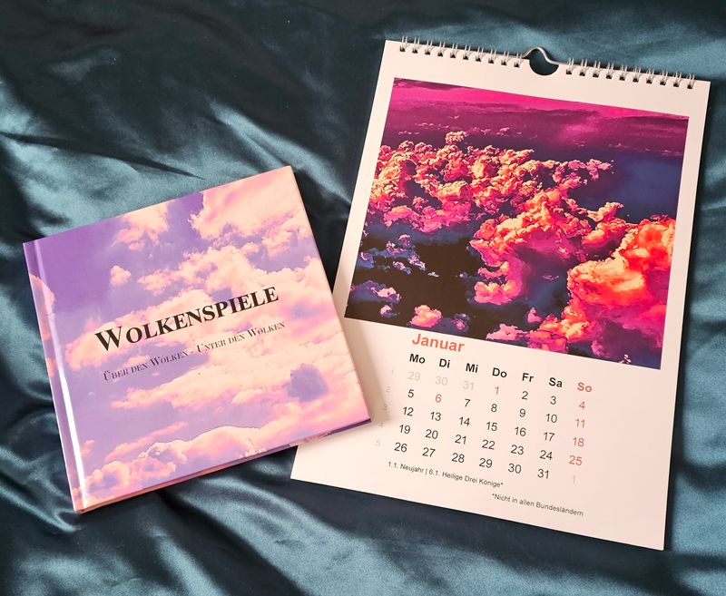 Bundle 2 'Wolken' Kalender A4 2026 'Wolkenträume' und Buch 'Wolkenspiele', dazu gratis ein Lesezeichen mit Gedichten Bundle 2 'Wolken' Kalender A4 2026 'Wolkenträume' und Buch 'Wolkenspiele', dazu gratis ein Lesezeichen mit Gedichten