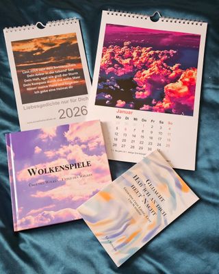 Bundle 4 'Alles' Bücher 'Gedacht hab ich an dich heut Nacht' und 'Wolkenspiele' dazu Kalender A5 2026 'Liebesgedichte nur für dich', Kalender A4 2026 'Wolkenträume', gratis 2 Lesezeichen mit Gedichten Bundle 4 'Alles' Bücher 'Gedacht hab ich an dich heut Nacht' und 'Wolkenspiele' dazu Kalender A5 2026 'Liebesgedichte nur für dich', Kalender A4 2026 'Wolkenträume', gratis 2 Lesezeichen mit Gedichten