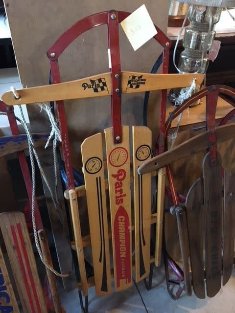Sleigh - Paris Champion (Antique) with Decor