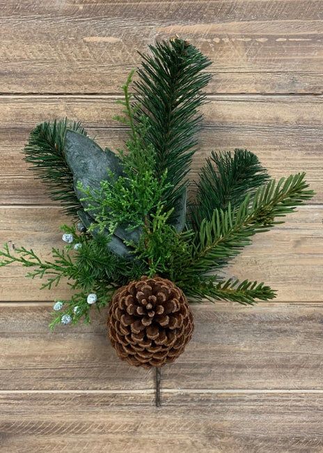 Australian Spray w/PineCone (Tri)