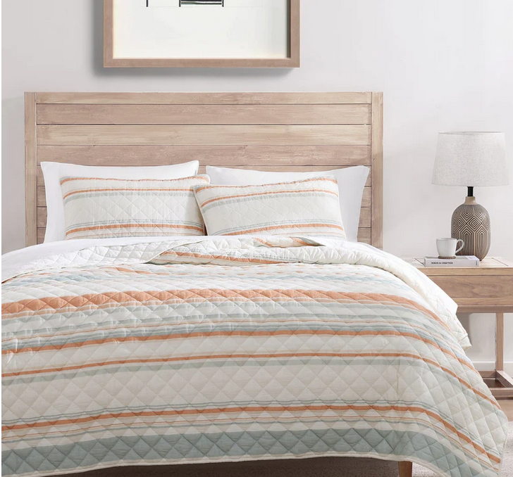 King Mystic Stripe Cotton Quilt Set - Coral