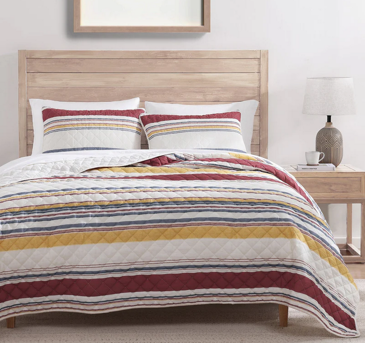 King Mystic Stripe Cotton Quilt Set - Merlot