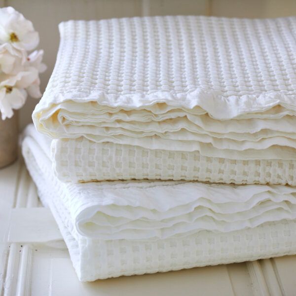 White Waffle Blanket - Queen