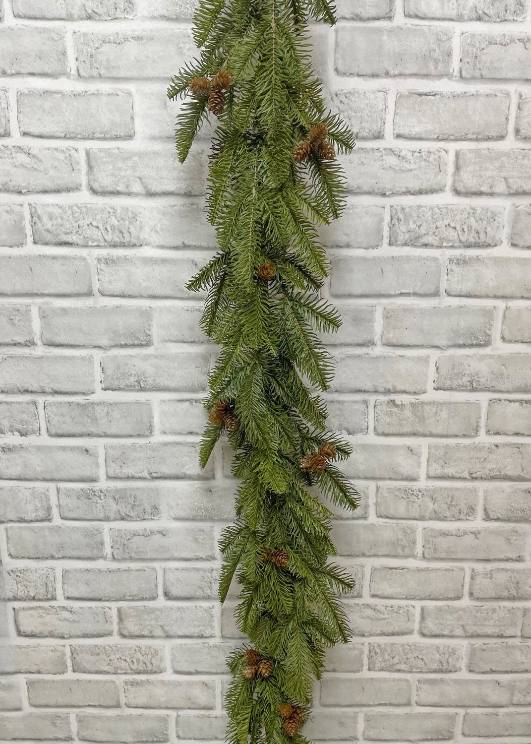 Balsam Fir Garland W/Pine Cones