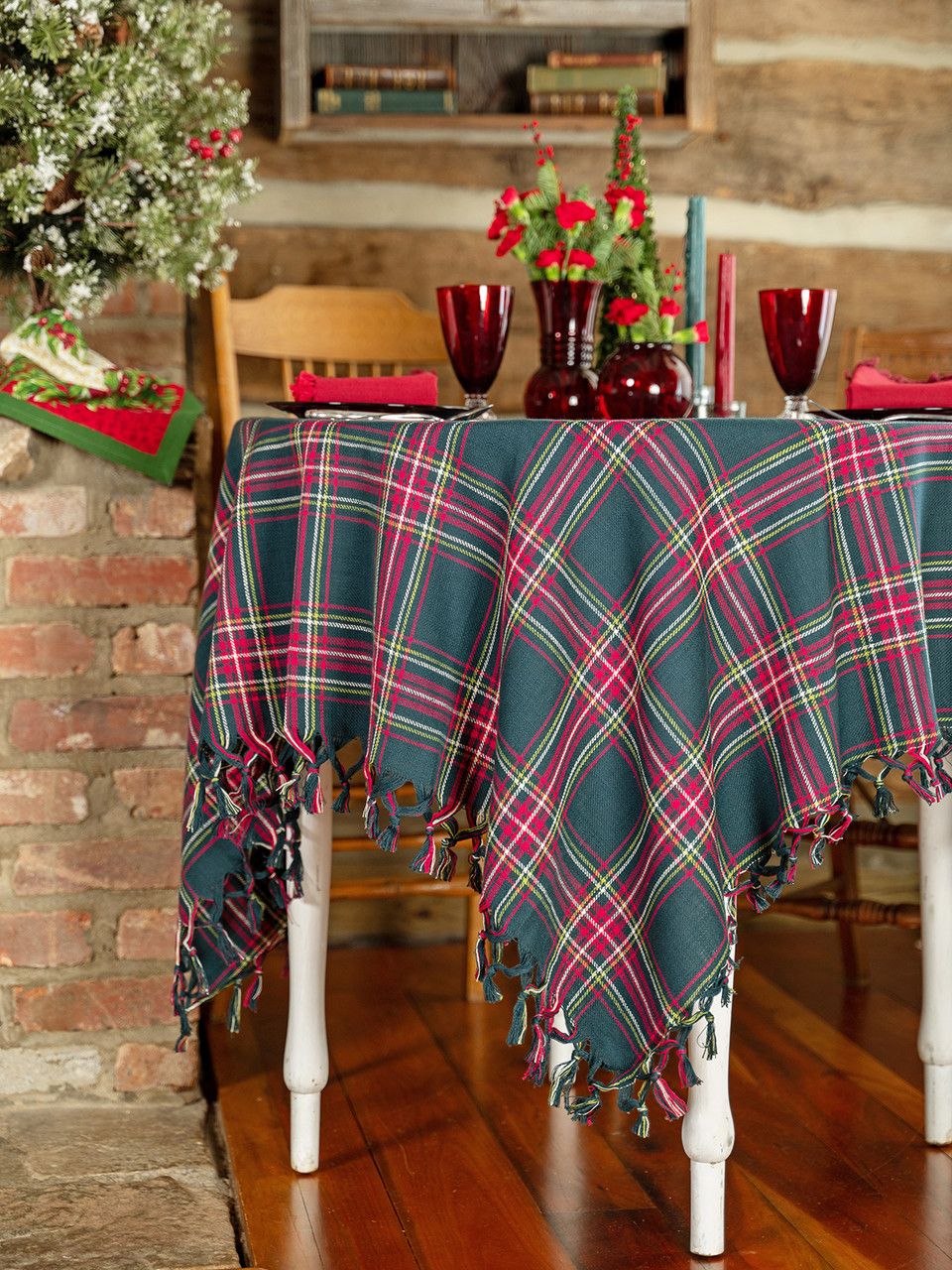 Tartan Plaid Green Round Table Cloth - 70"