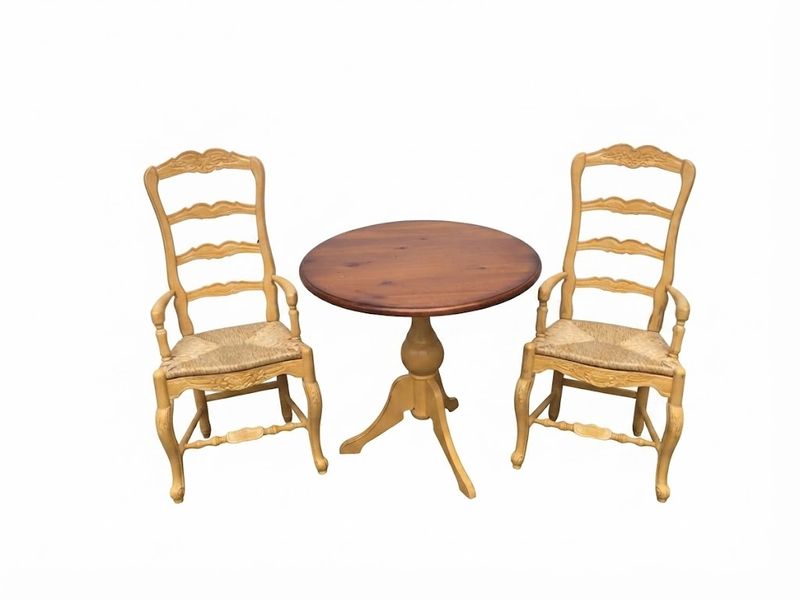 Round Dining Table with 2 Chairs (EW)