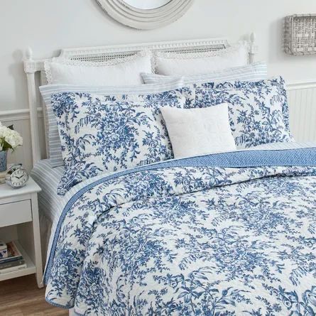 Elsa Blue Flower Quilt Set