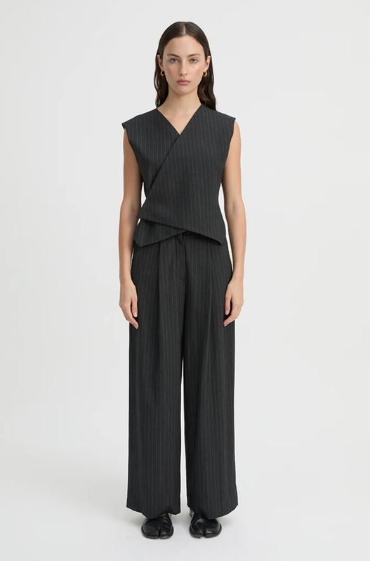 Marina Vest - Charcoal