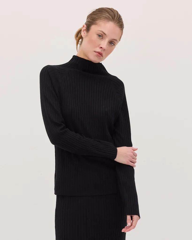 The Rib Knit Long Sleeve - Black