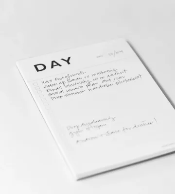 A5 DAY PLANNER