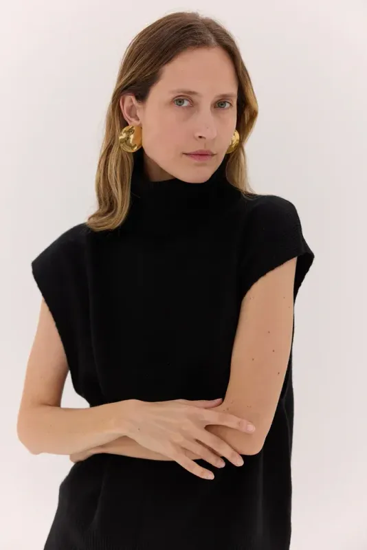 The Roll Neck Vest - Asphalt