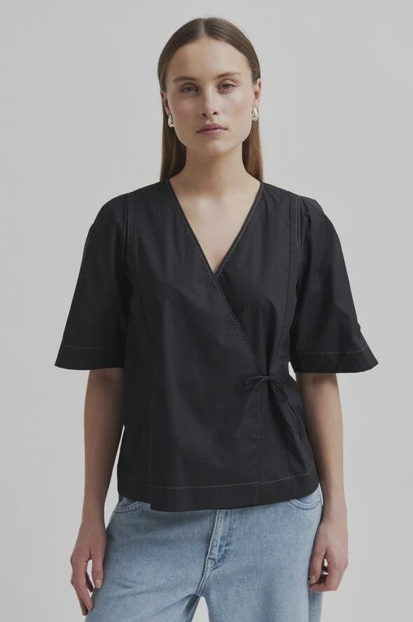 Pera Wrap Blouse - Black