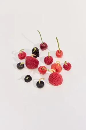 Mixed Berries Beeswax Candles - Box of 10
