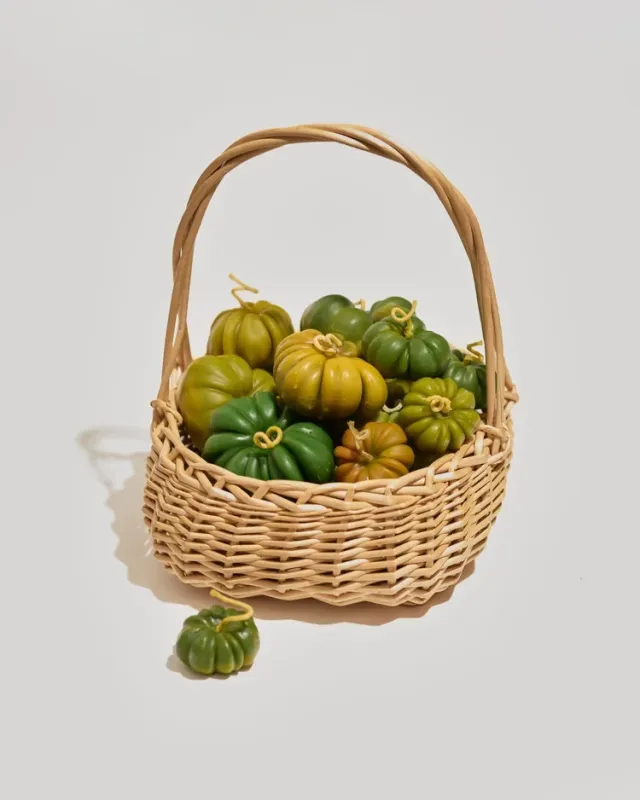 Heirloom Tomato Beeswax Candle - Small Green