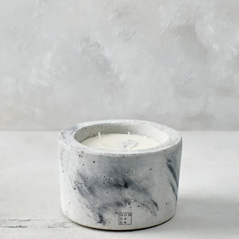 Geurkaars Mon Dada, Urban Grey, Large, Geur &#39;Desire Sky&#39;