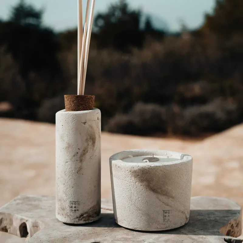 Set Mon Dada geurkaars+ geurdiffuser Urban Desert, geur &#39; Black Sea&#39;