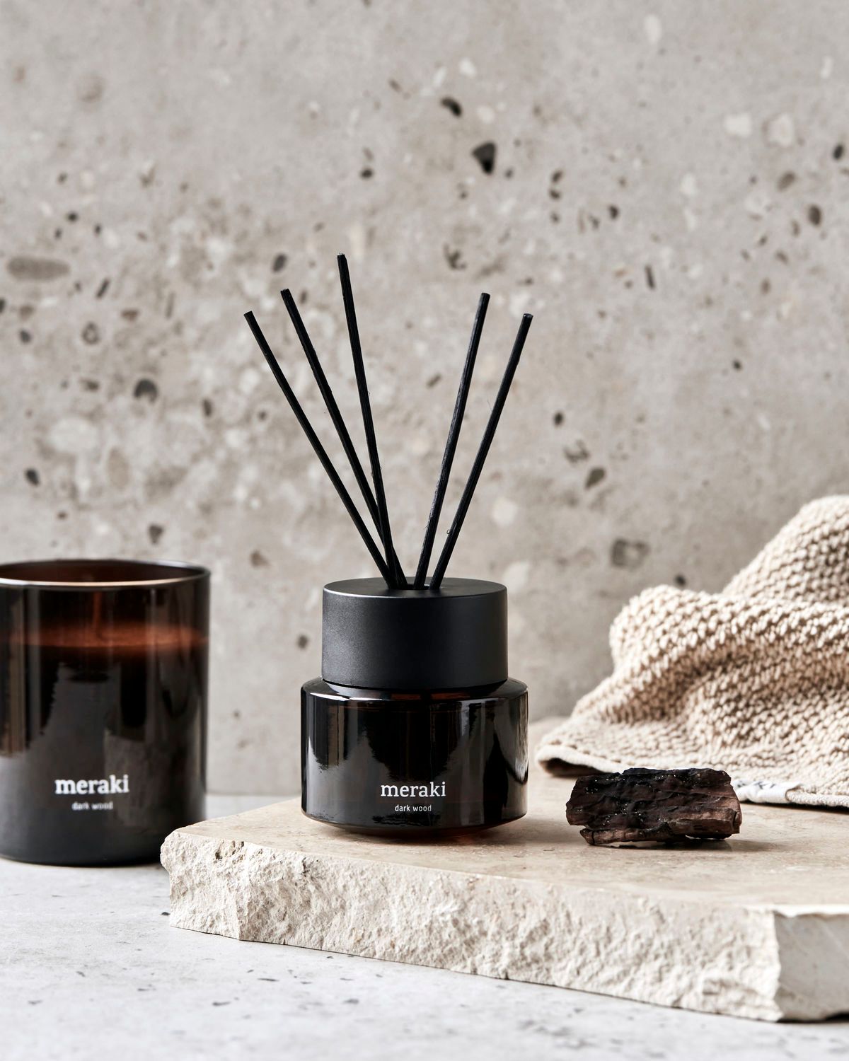 Meraki Dark Wood Diffuser