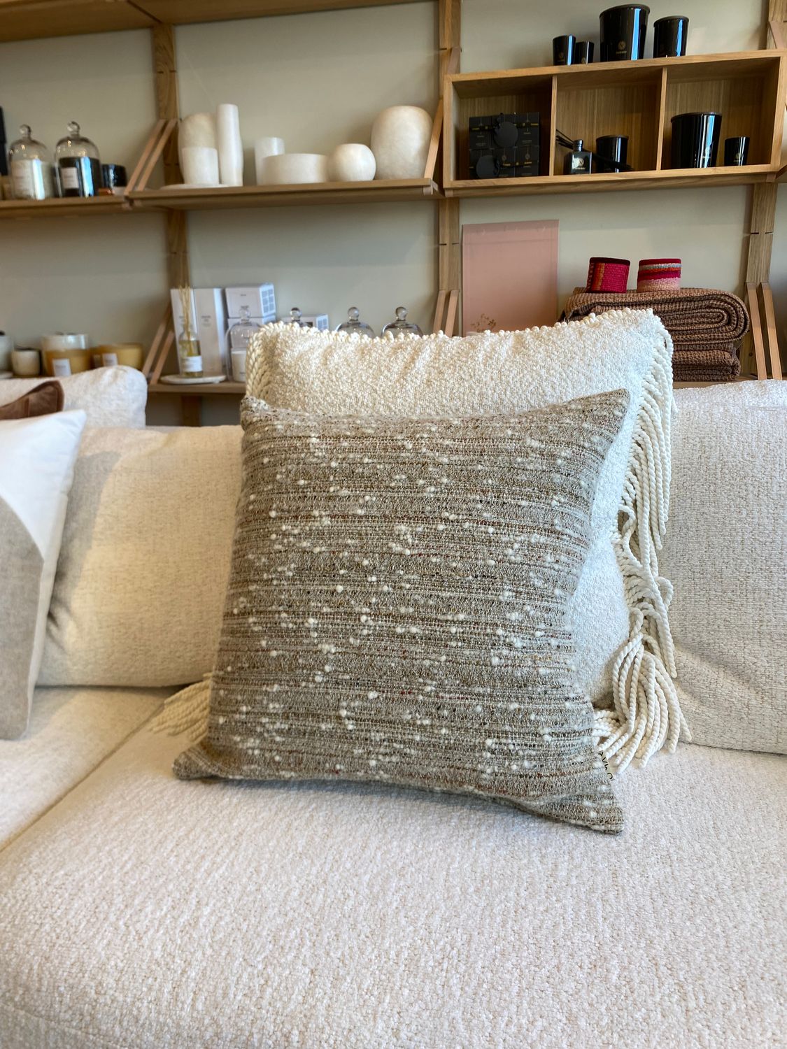 Kussen Chanel,  50x50cm, inclusief vulling
