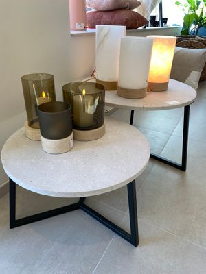 Tafels, salontafels en bijzettafels